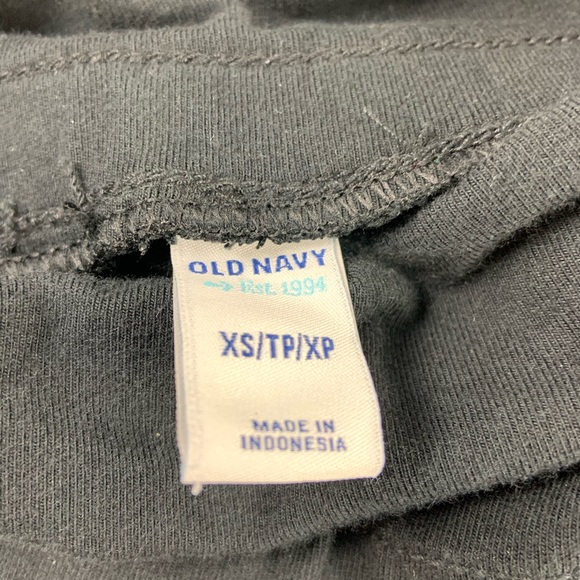 Old navy maternity XS bell bottom pants - Picture 8 of 8
